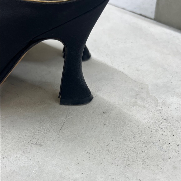 Elegant Black Women's Heels - Picture 5 of 10